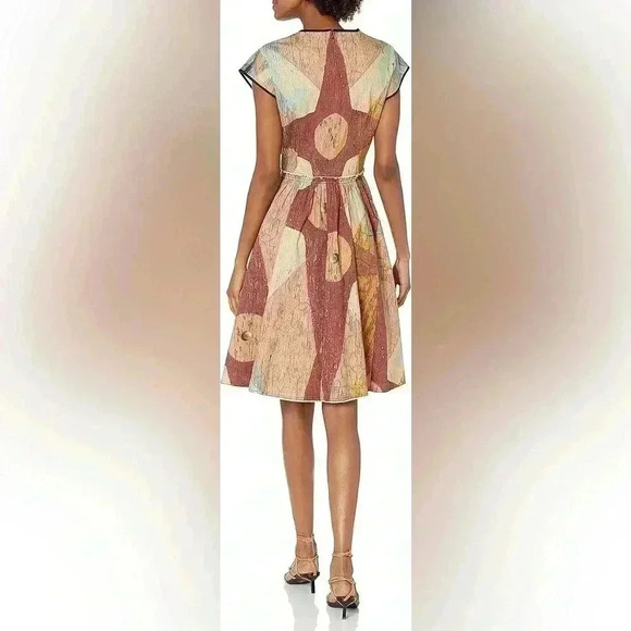 Making The Cut Winning Look Garys Beige Burgundy Paint Print Dress Sz M - Picture 11 of 12